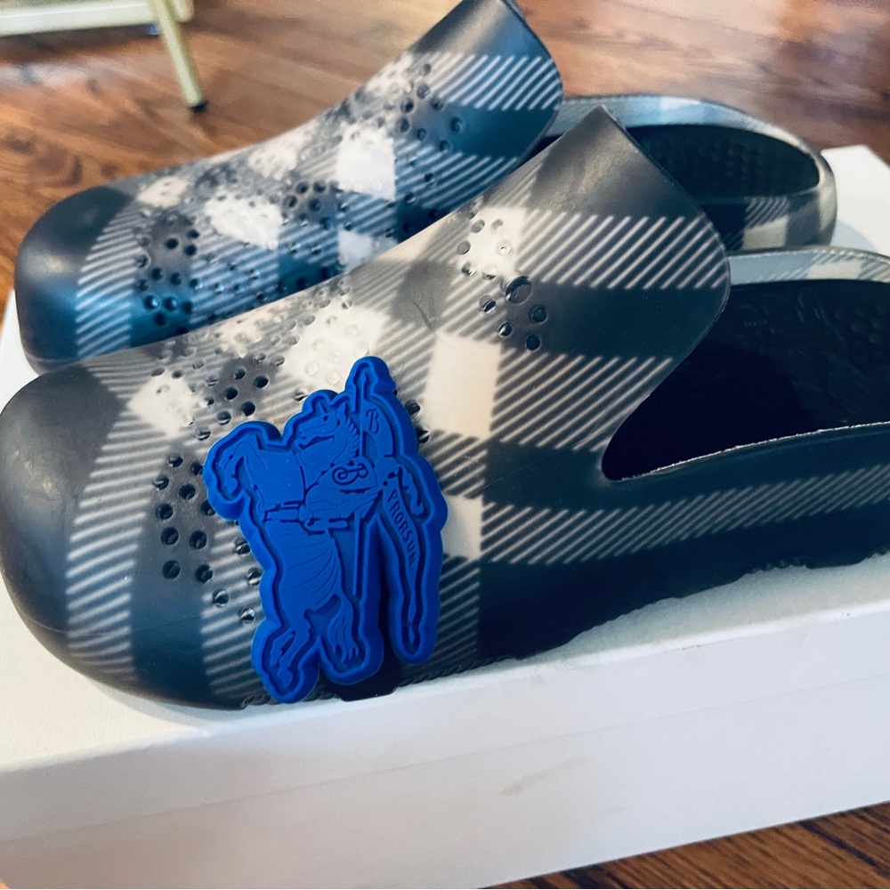 Burberry Black and White Checkered Slip-On Sandals - Picture 2 of 5